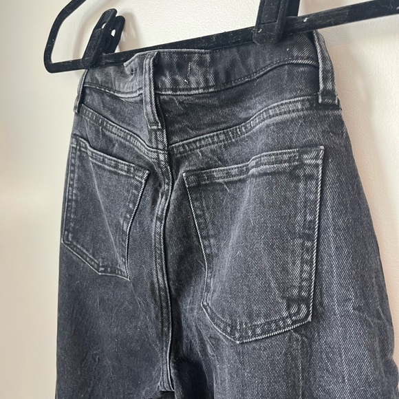 Abercrombie & Fitch; Curve Love, The Mom High Rise - Black - Picture 8 of 9